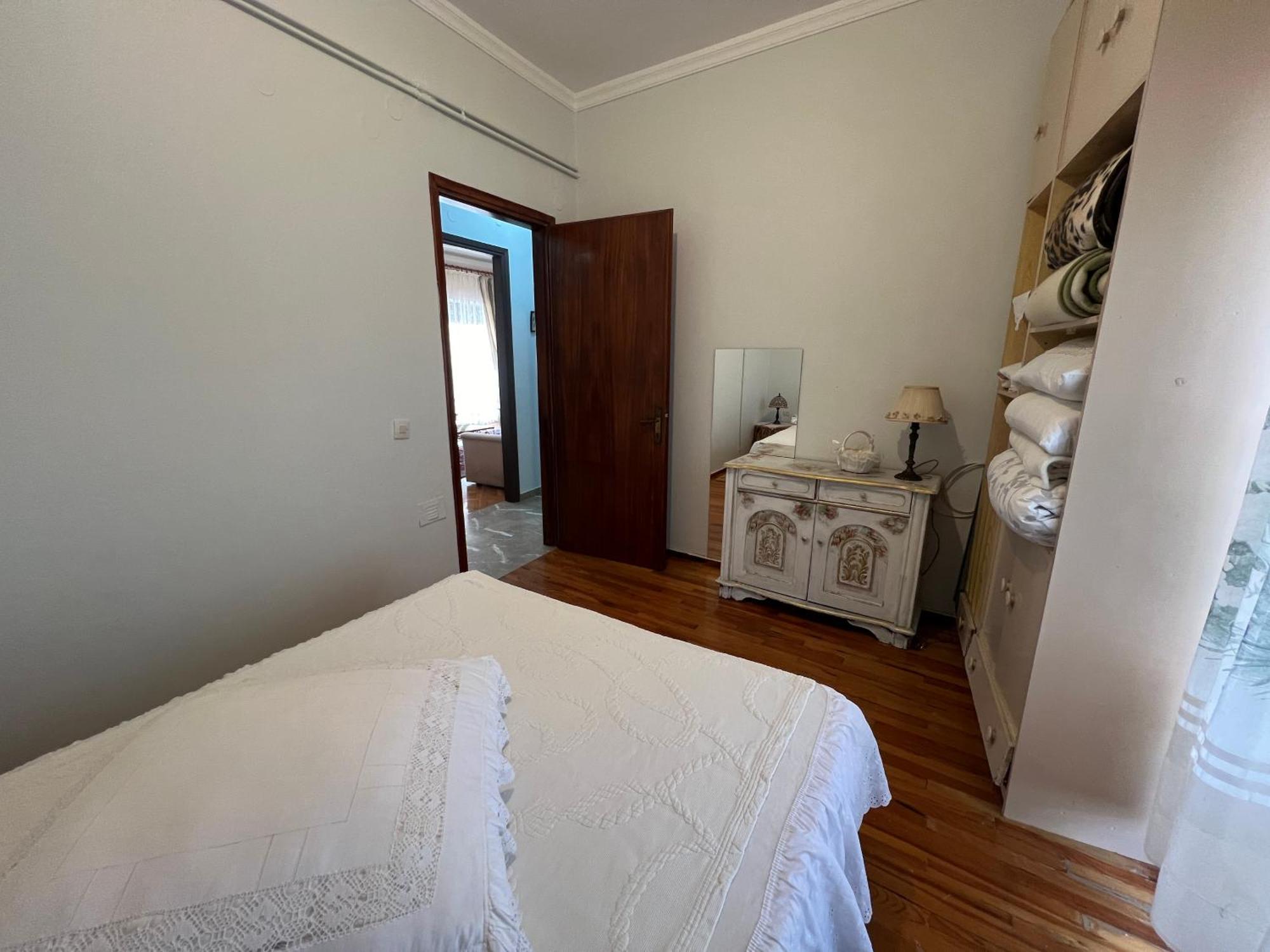 Ellis Axd 2 Apartament